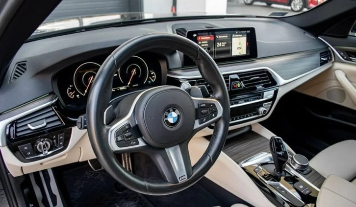 BMW Seria 5 cena 159900 przebieg: 81128, rok produkcji 2019 z Strzelno małe 137